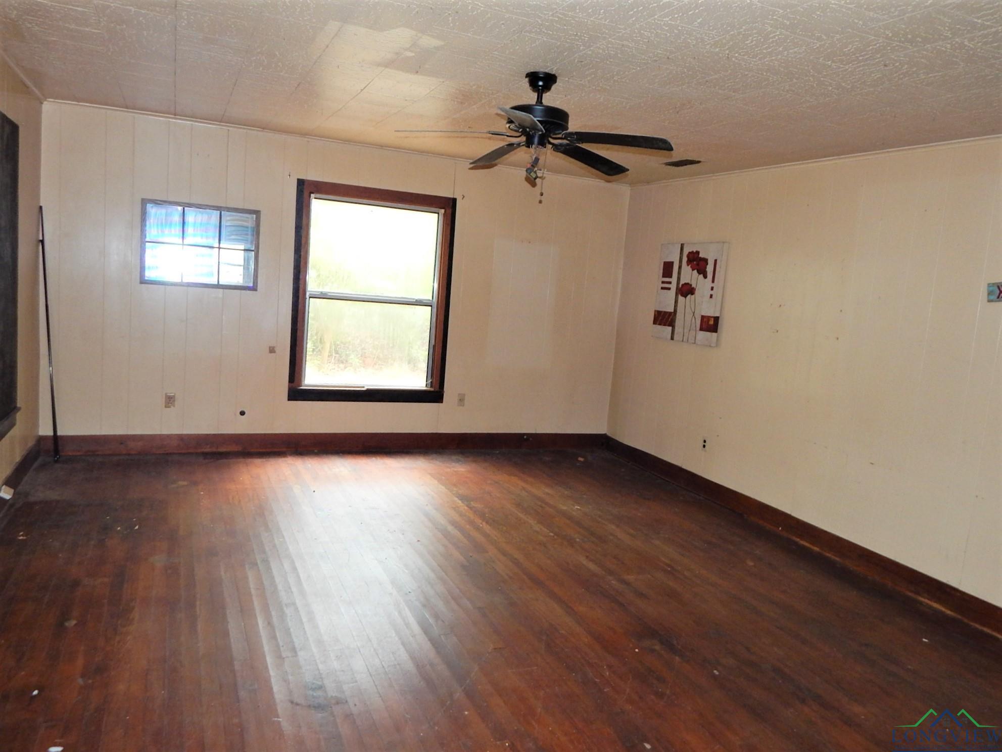 306 S Mimosa St, Ore City, Texas image 3