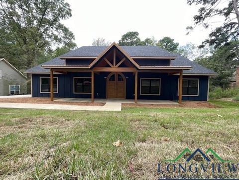 A home in Holly Lake Ranch