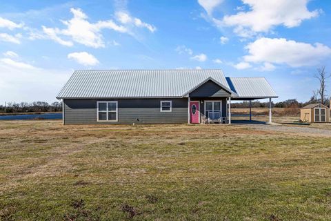 Homes For Sale - 349 County Road 3104<br/> Pittsburg, TX 75686