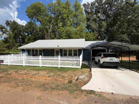 Homes For Sale - 600 Levin Street<br/> Marshall, TX 75670