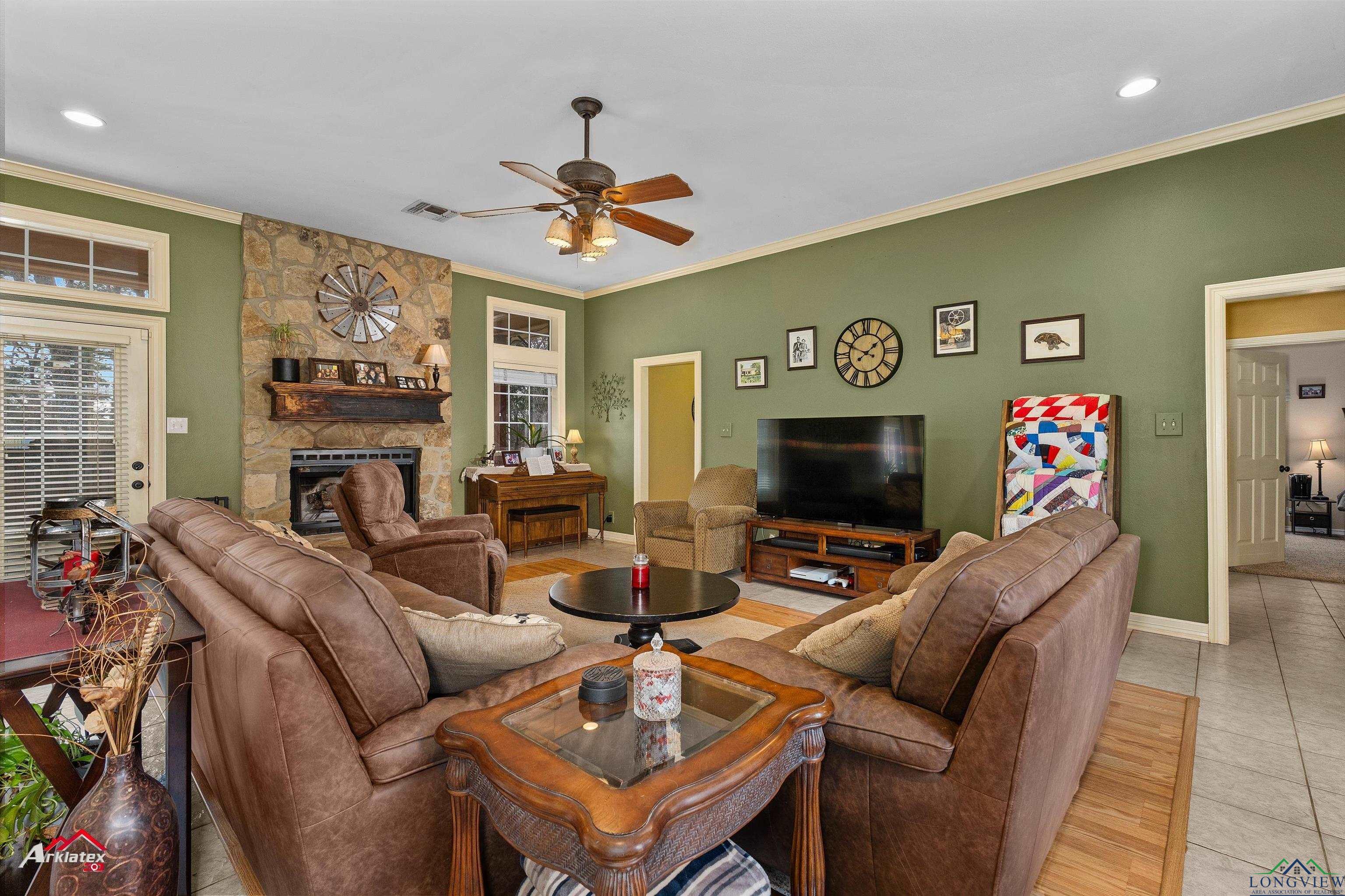 18651 Angelbird Ct, Lindale, Texas image 4