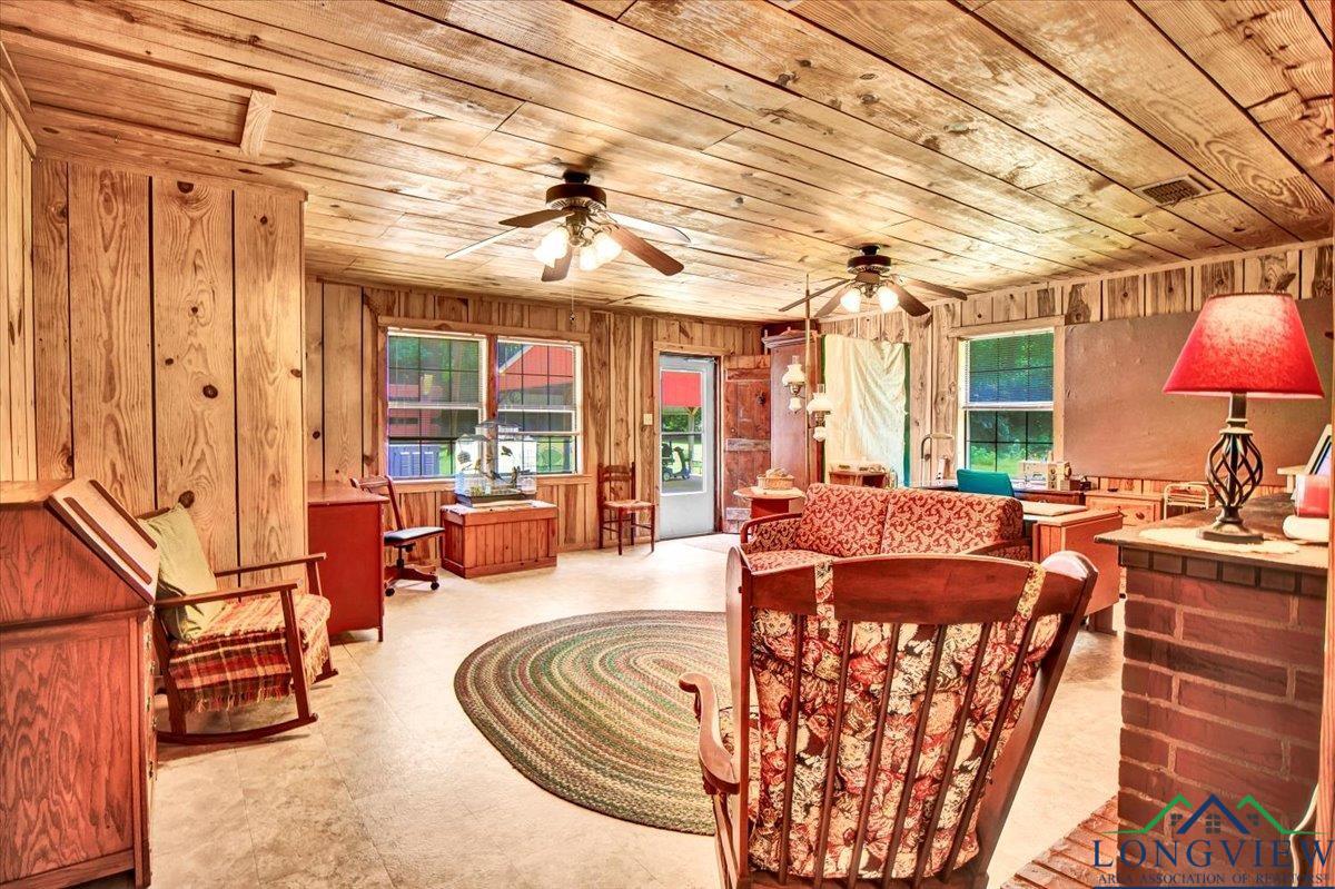 584 E Fm 1798, Mount Enterprise, Texas image 18