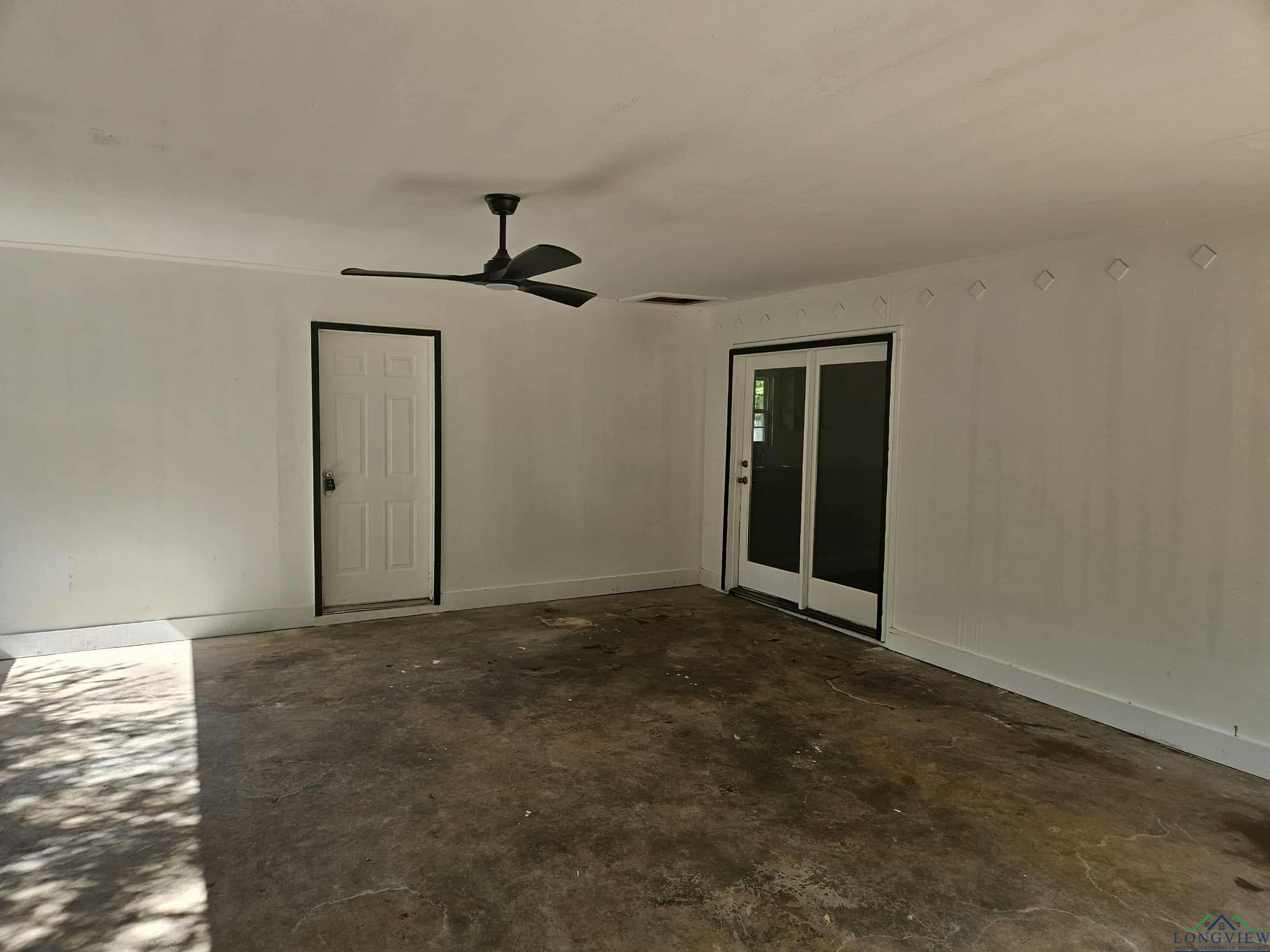 304 Highland, Kilgore, Texas image 4