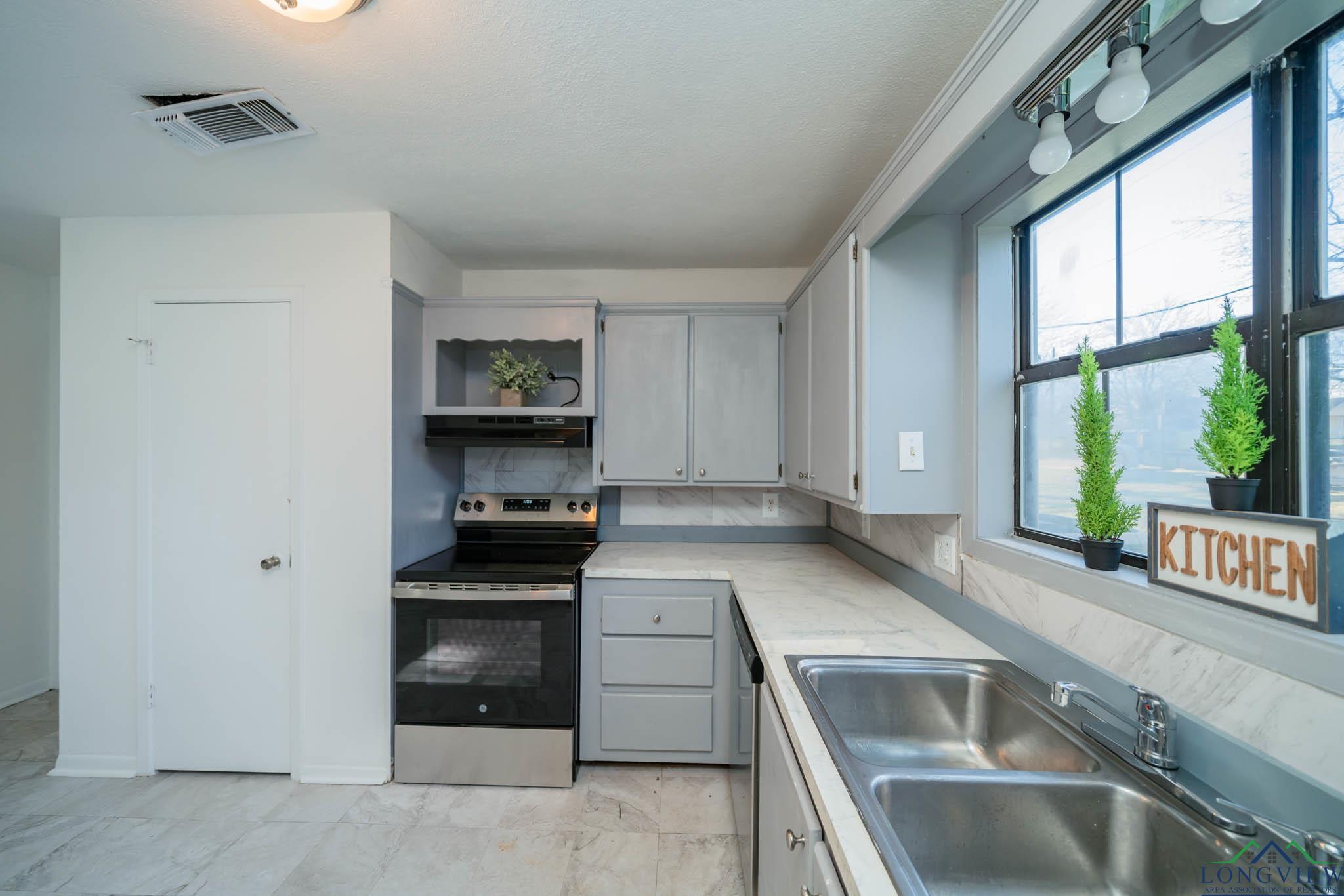 1205 Flanagan Rd, Tatum, Texas image 10