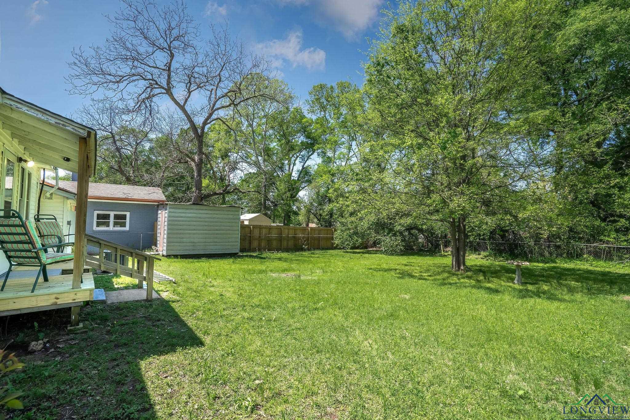 800 W Butler St, Gilmer, Texas image 18