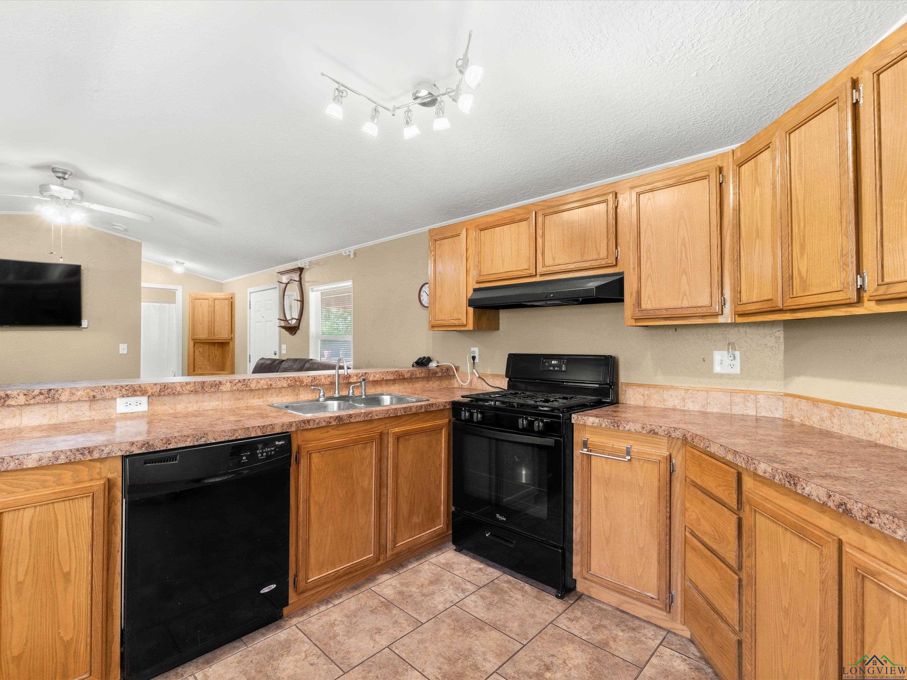 787 County Road 2201, Daingerfield, Texas image 16