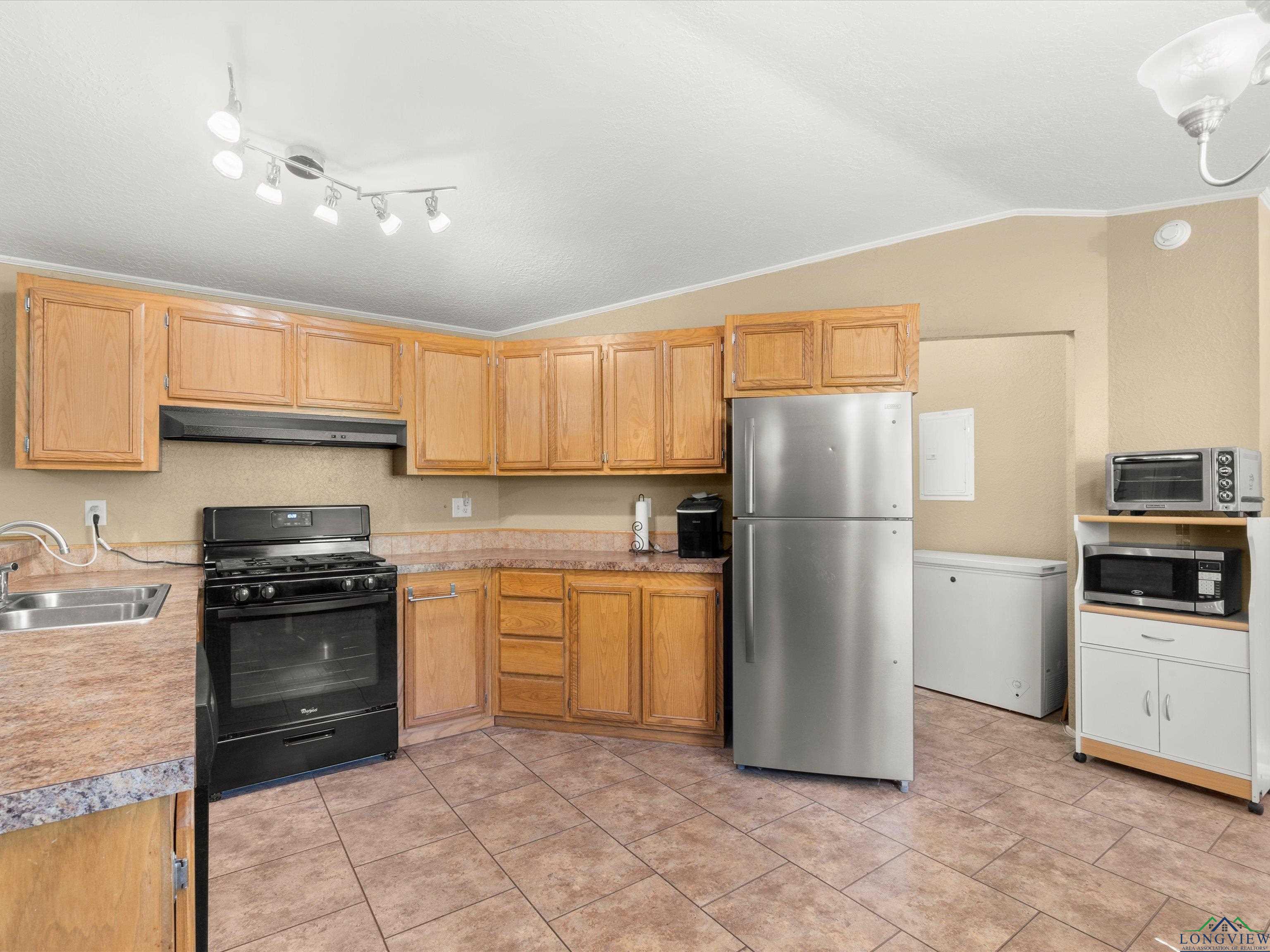 787 County Road 2201, Daingerfield, Texas image 13