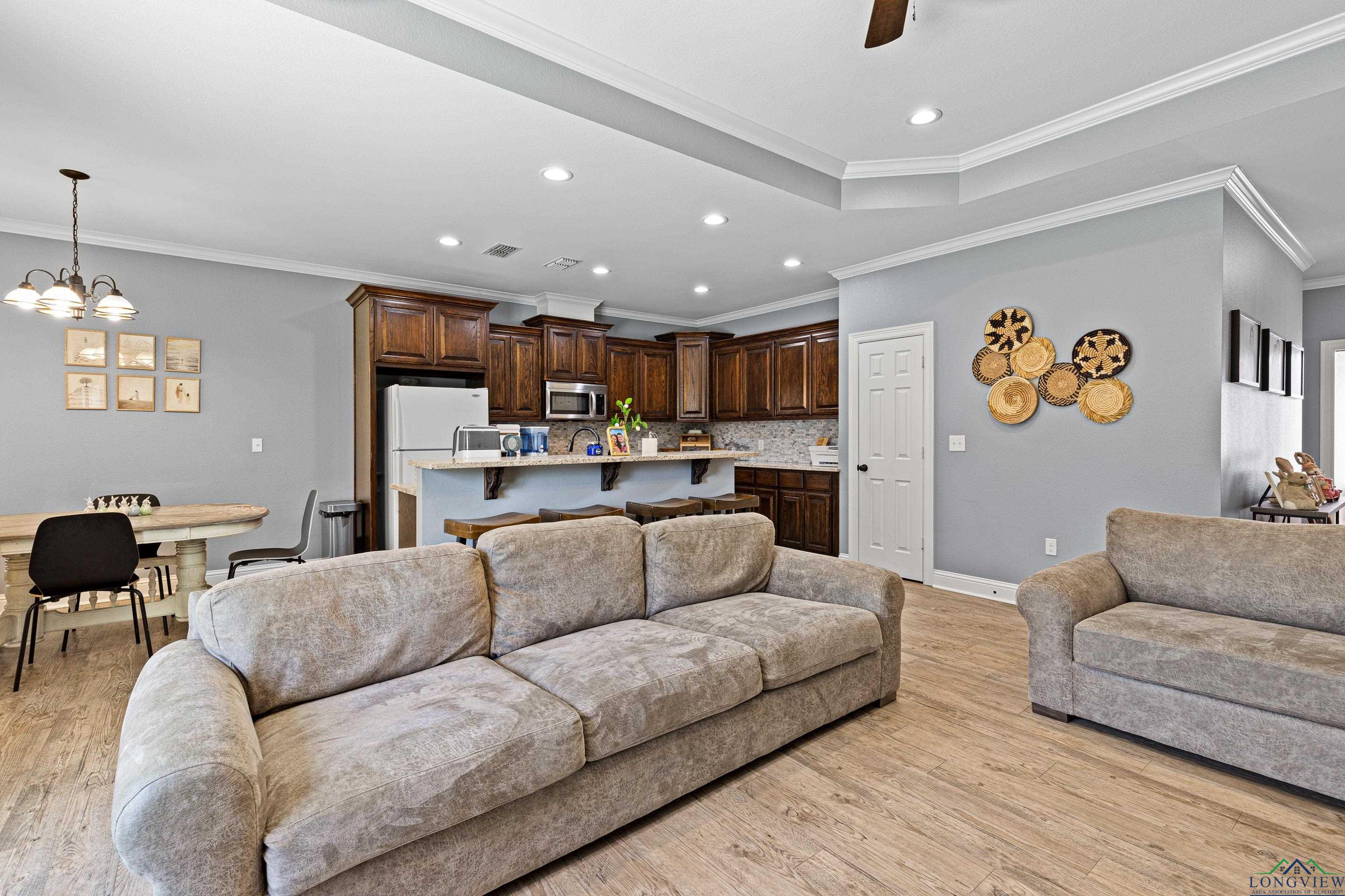 1325 Bluebird St, Tatum, Texas image 14