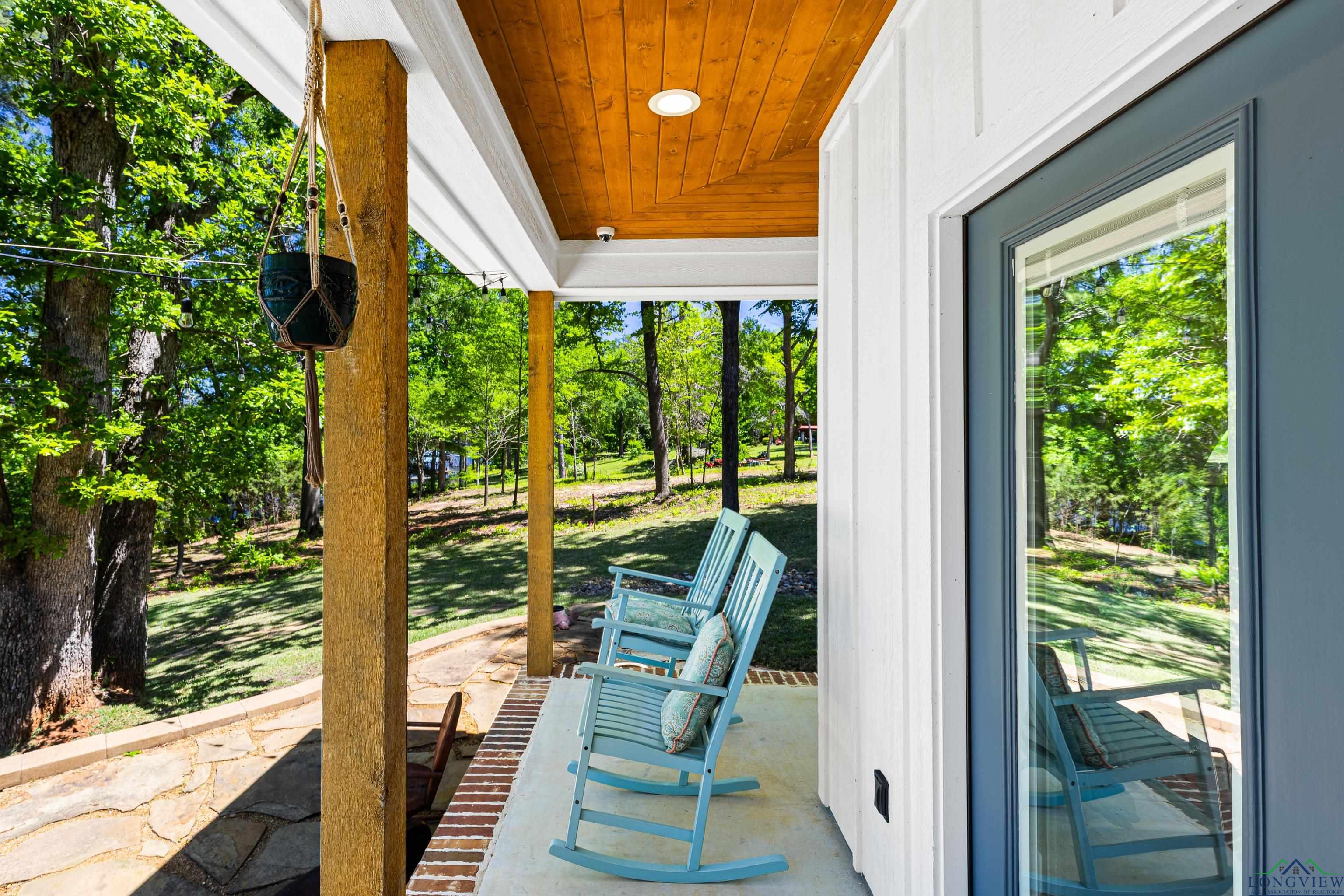 19911 E Southside Cir, Winona, Texas image 28