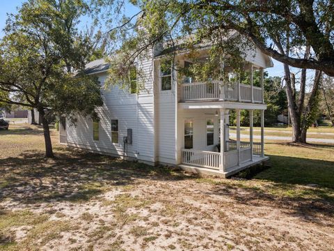 Homes For Sale - 655 N Soda St<br/> Jefferson, TX 75657