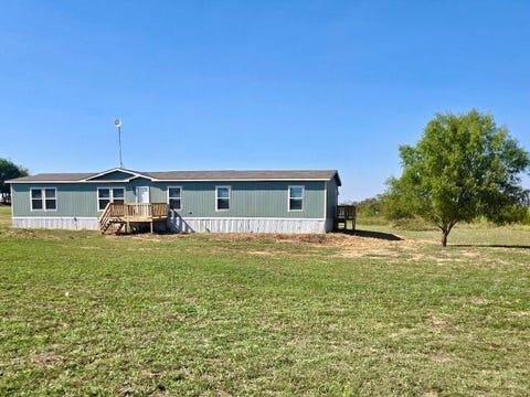 Mobile Home For Sale - 155 Heritage Ridge Rd<br/> West, TX 76691