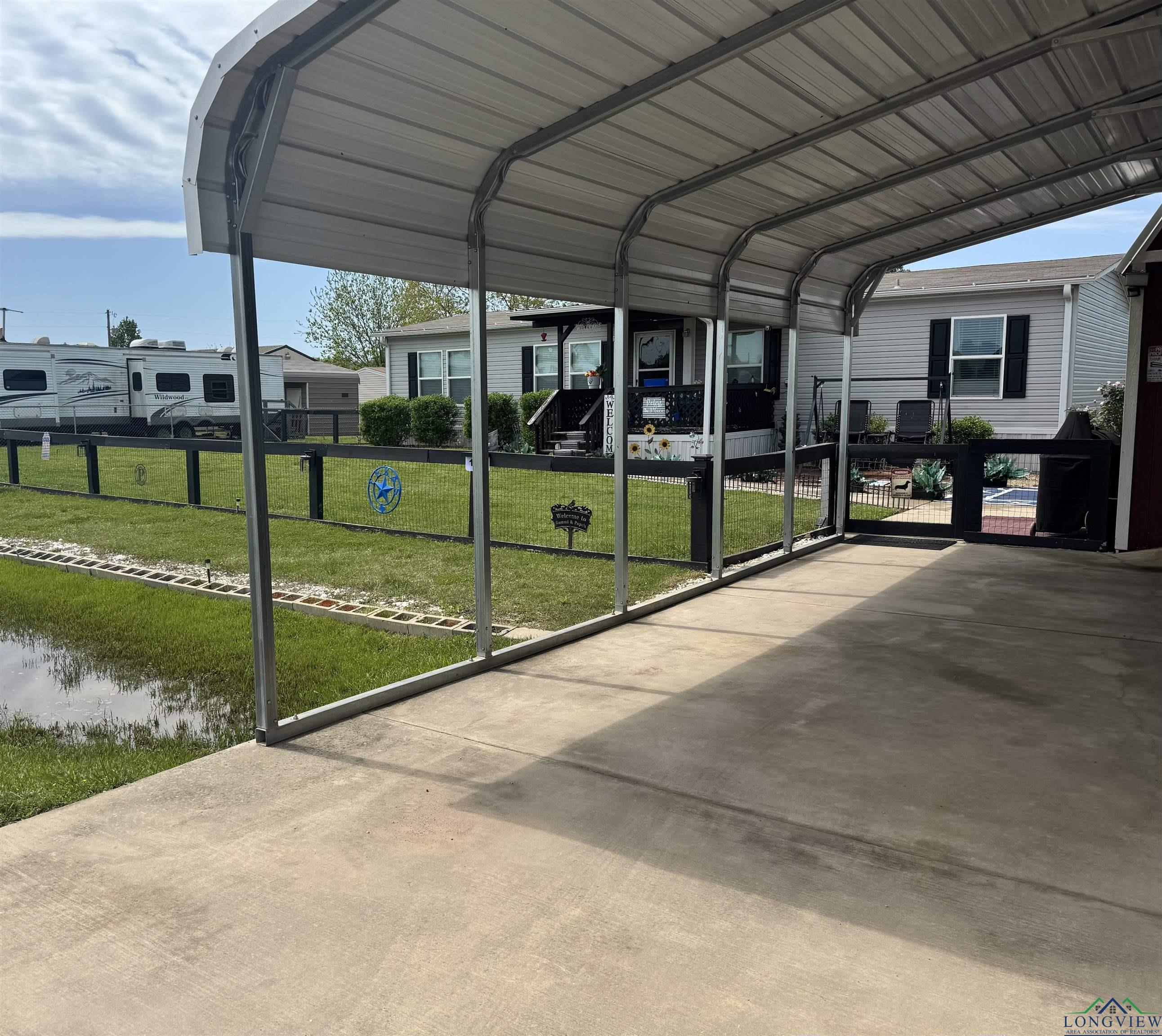 149 SE Running Bear Land, Quitman, Texas image 6