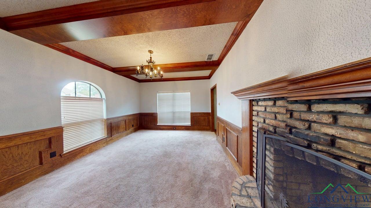 1222 Lovers Ln, Longview, Texas image 4