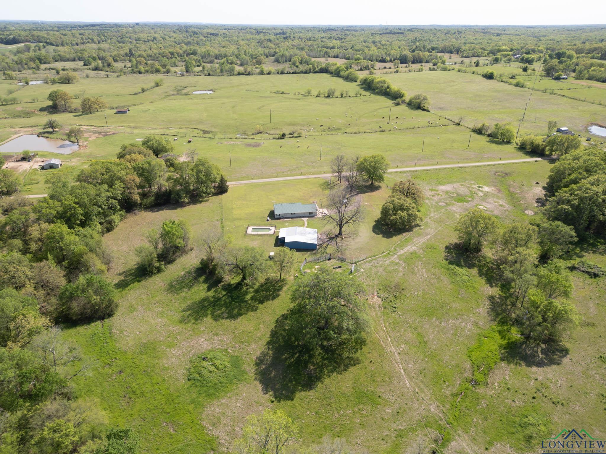 620 County Road 3332 Avenue, Omaha, Texas image 36