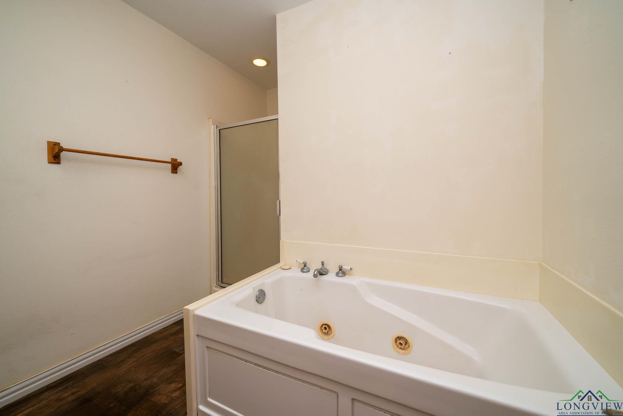620 County Road 3332 Avenue, Omaha, Texas image 22
