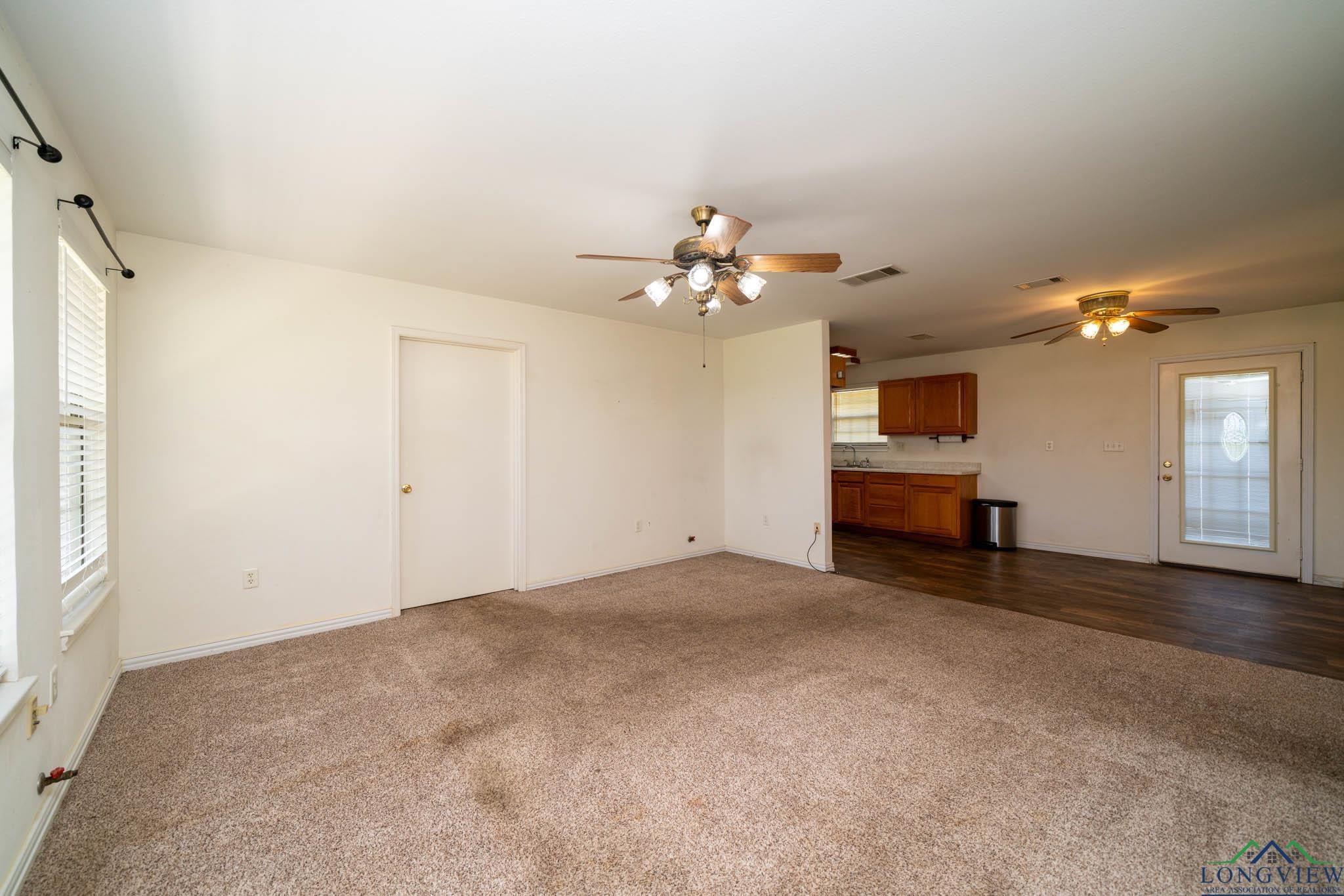 620 County Road 3332 Avenue, Omaha, Texas image 12