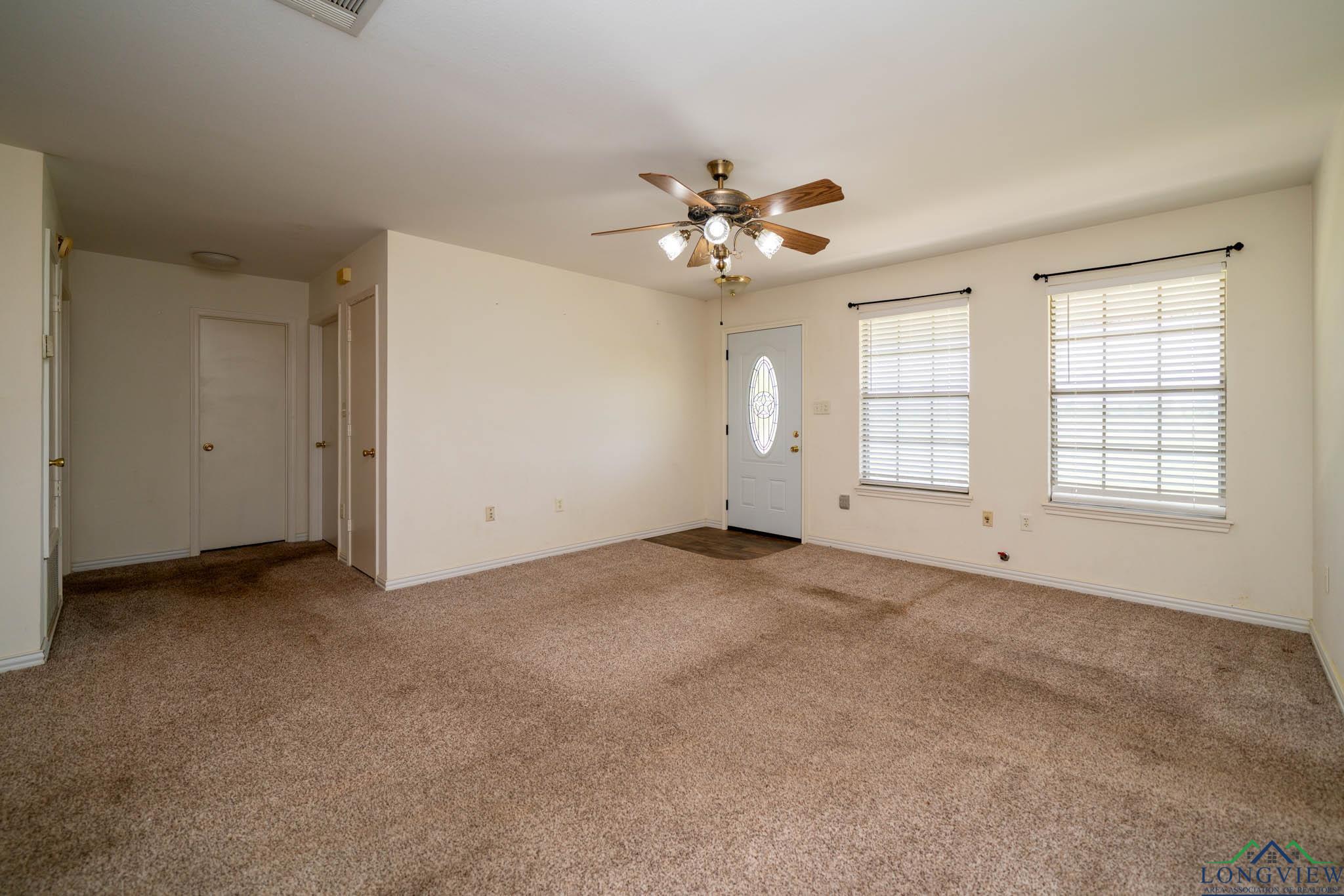 620 County Road 3332 Avenue, Omaha, Texas image 9