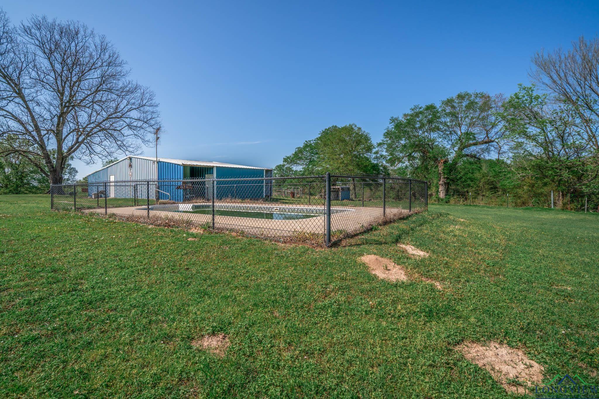 620 County Road 3332 Avenue, Omaha, Texas image 37