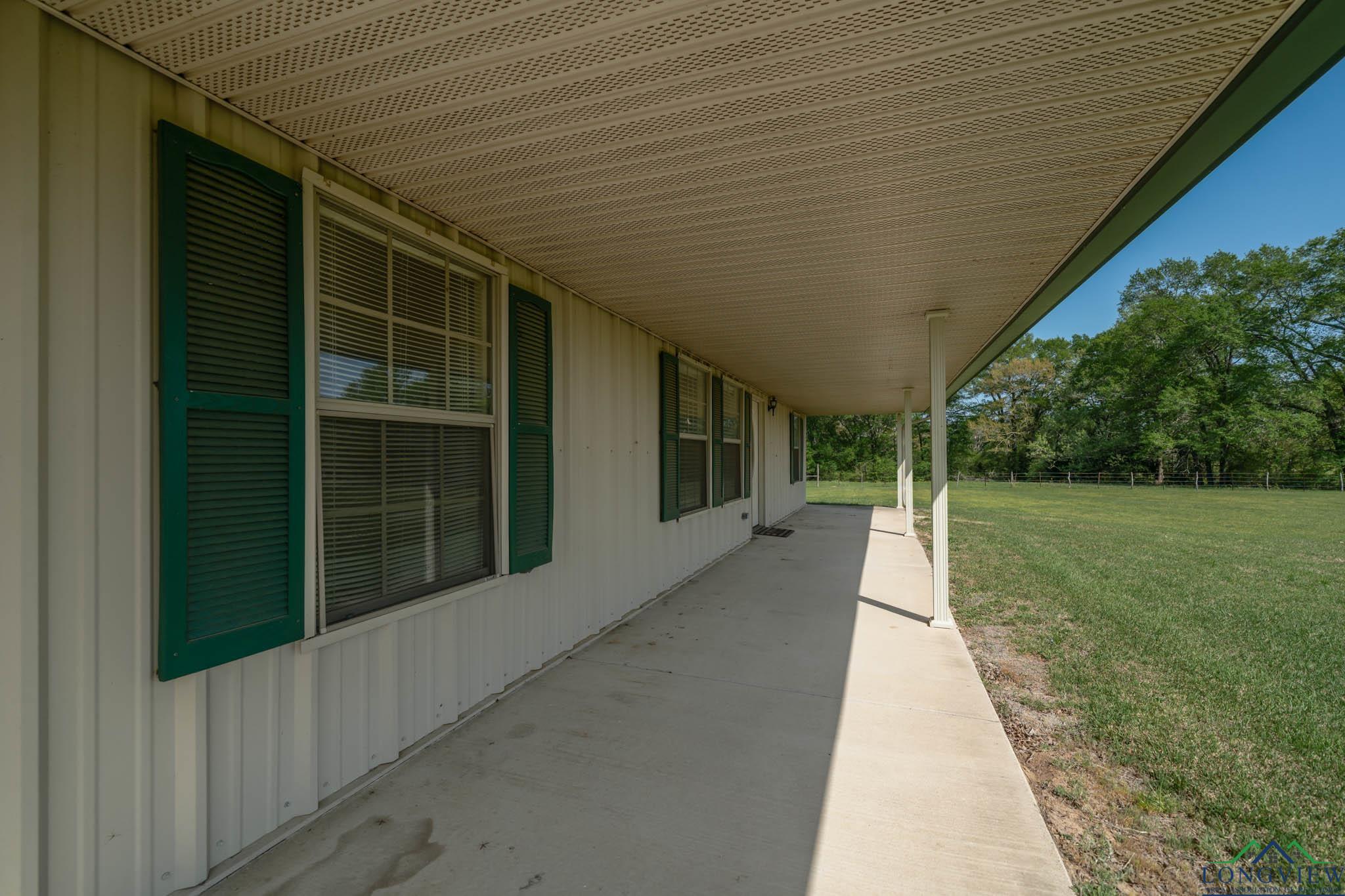 620 County Road 3332 Avenue, Omaha, Texas image 3