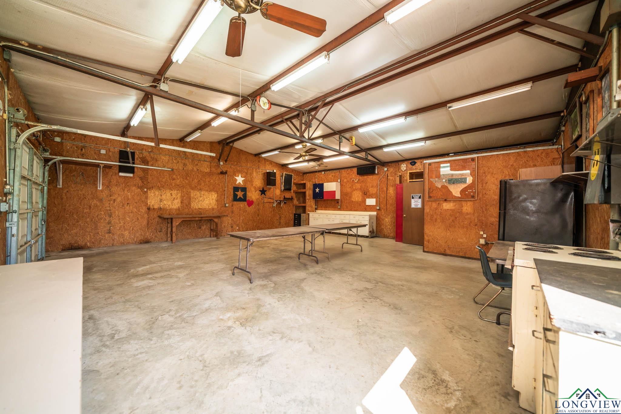 620 County Road 3332 Avenue, Omaha, Texas image 31