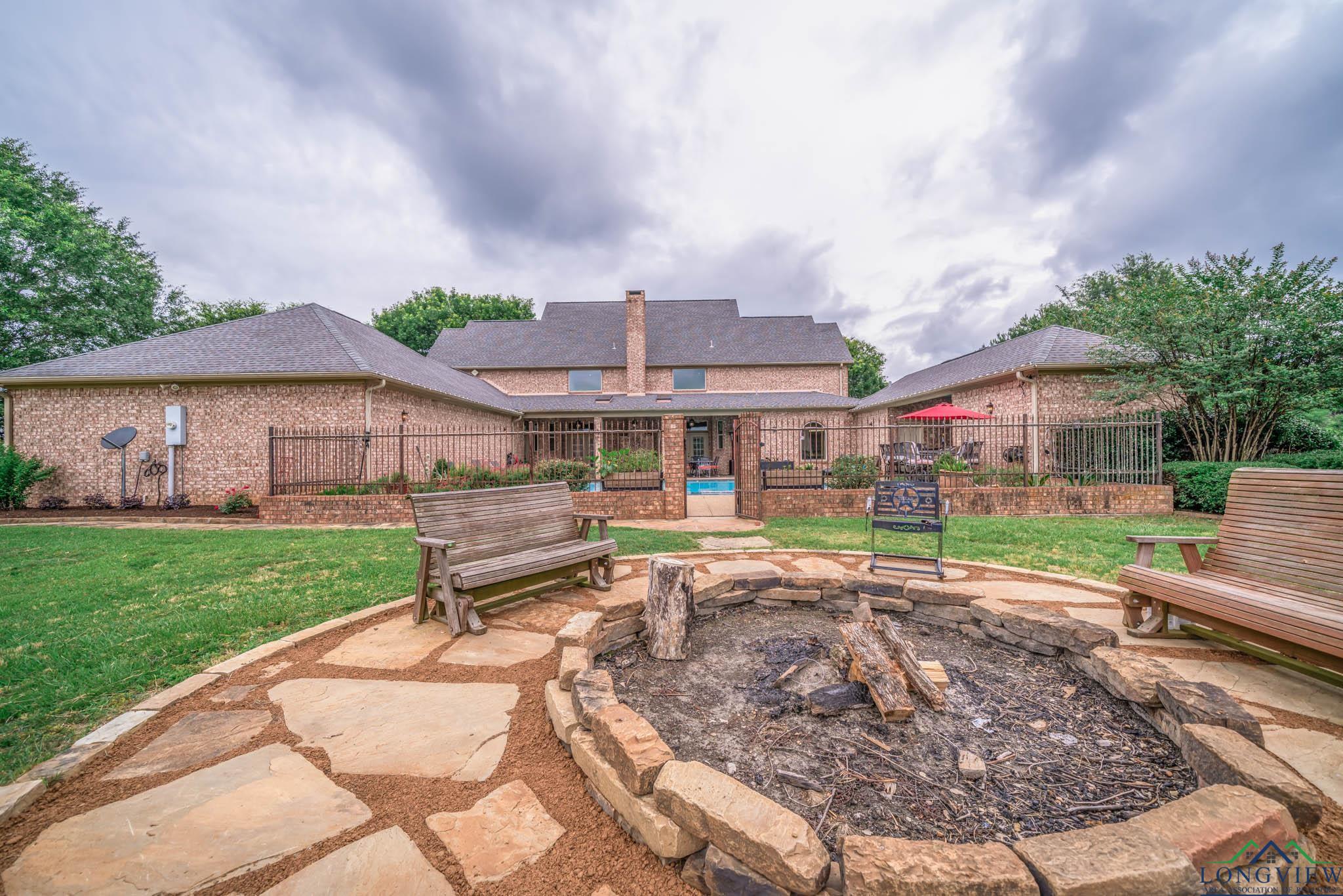 335 Winding Way, Hallsville, Texas image 12