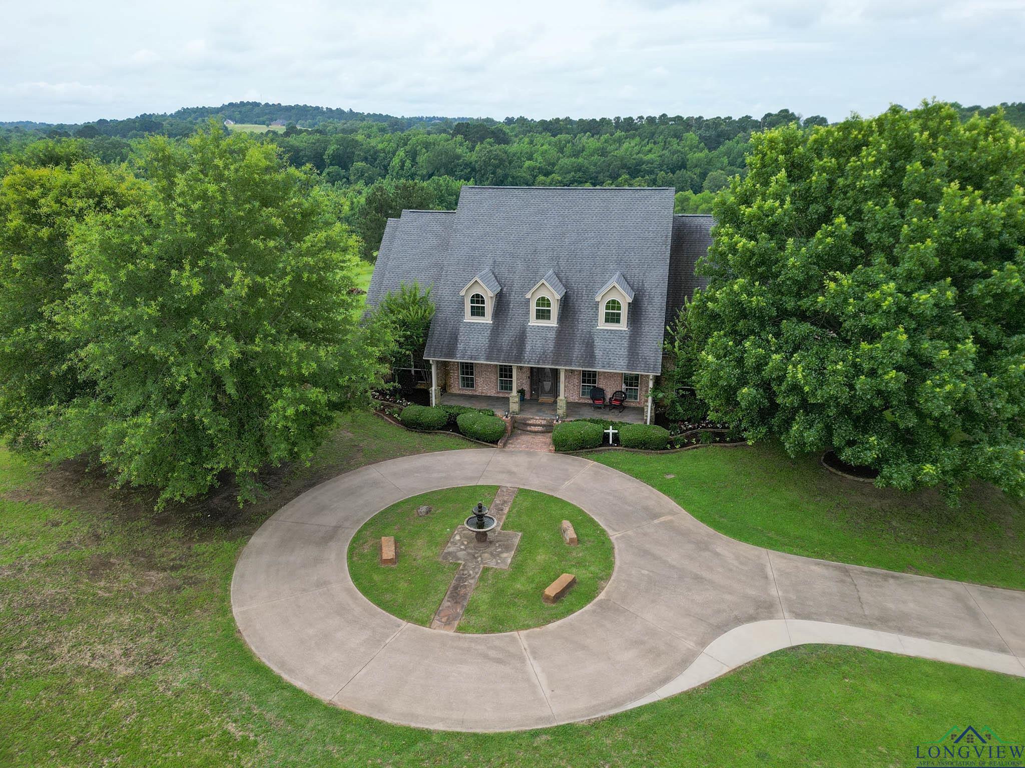 335 Winding Way, Hallsville, Texas image 1