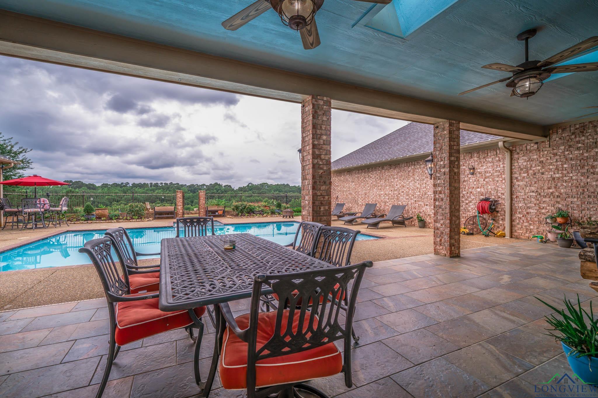 335 Winding Way, Hallsville, Texas image 8