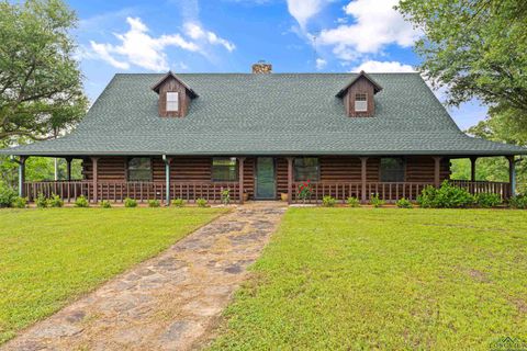 A home in Gilmer