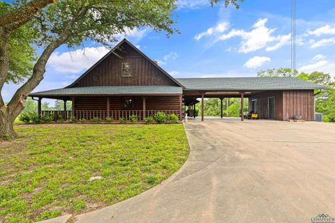 A home in Gilmer