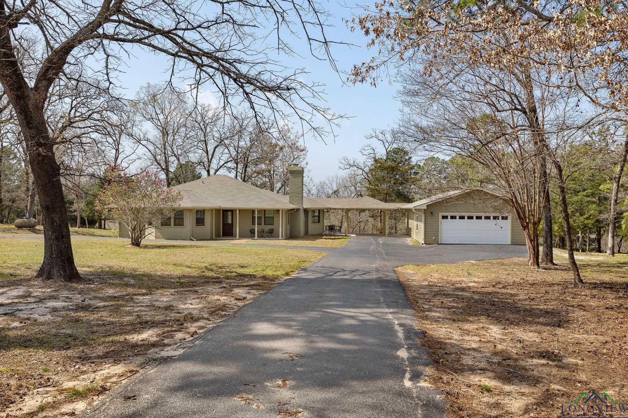 Frankston, Texas 75763, United States, 4 Bedrooms Bedrooms, ,3 BathroomsBathrooms,Residential,Active,101231