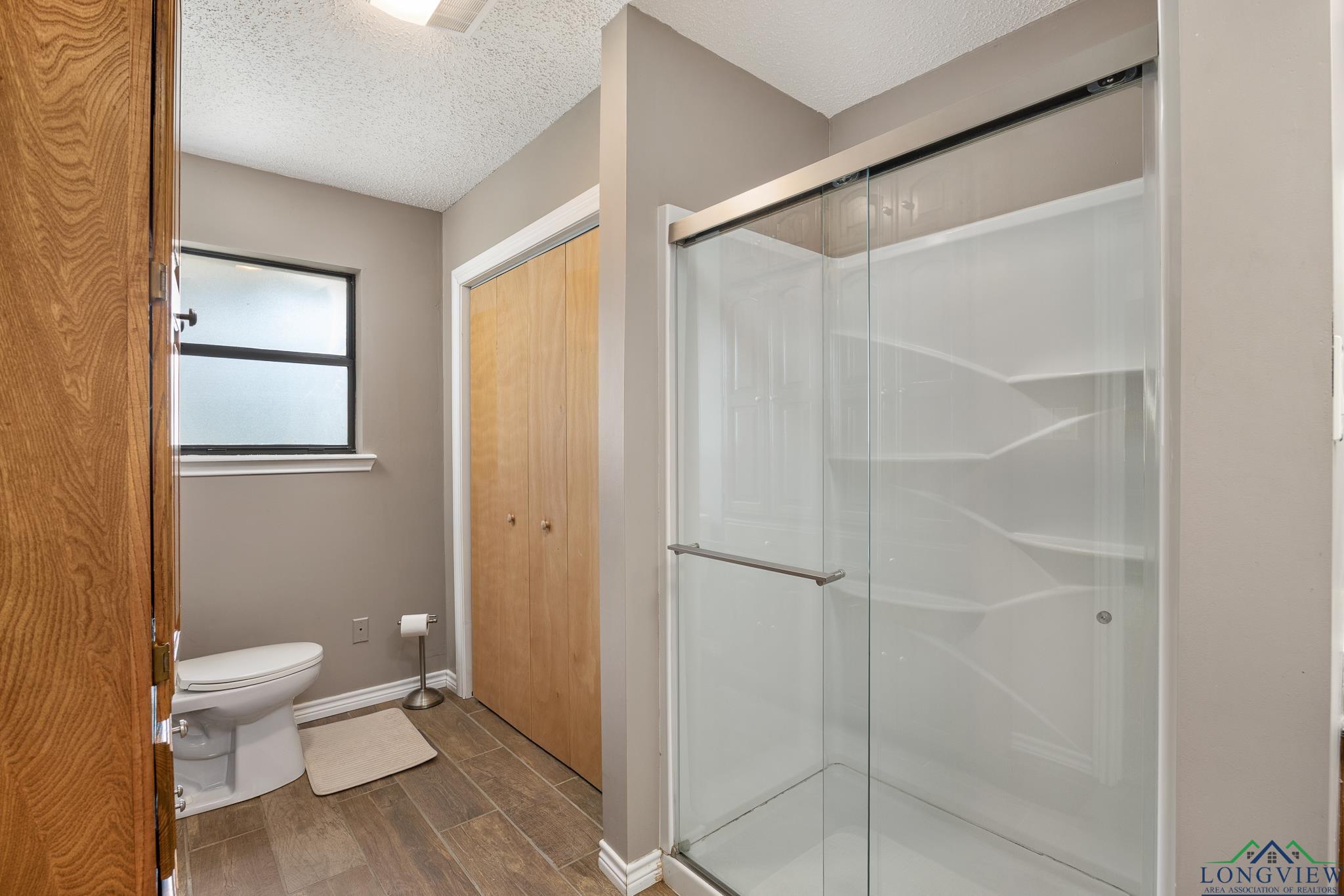 Frankston, Texas 75763, United States, 4 Bedrooms Bedrooms, ,3 BathroomsBathrooms,Residential,Active,101231