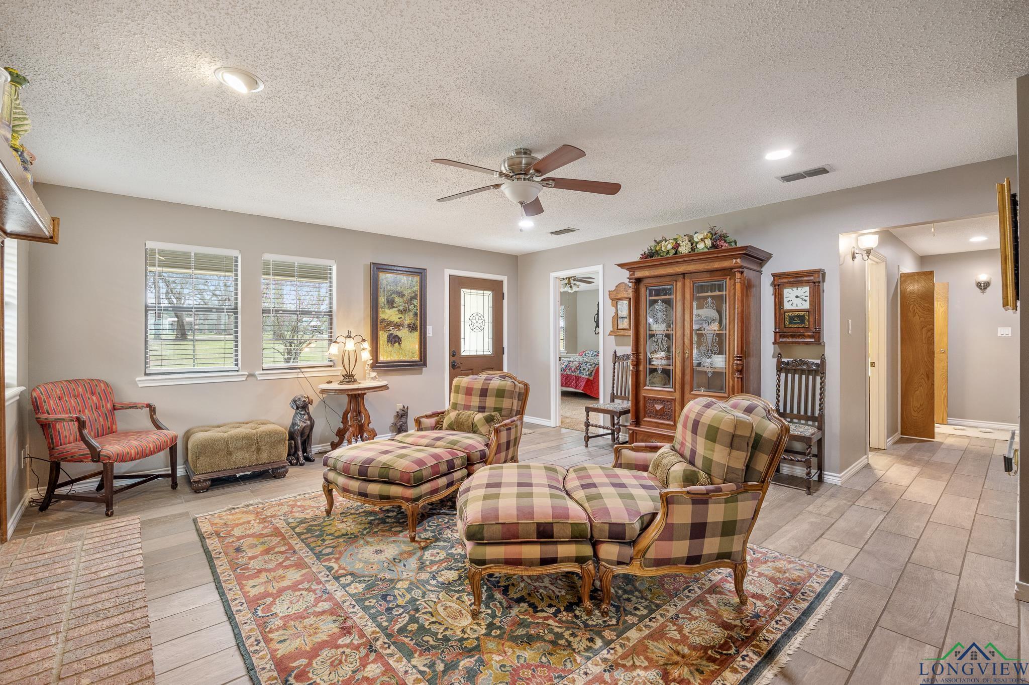 Frankston, Texas 75763, United States, 4 Bedrooms Bedrooms, ,3 BathroomsBathrooms,Residential,Active,101231