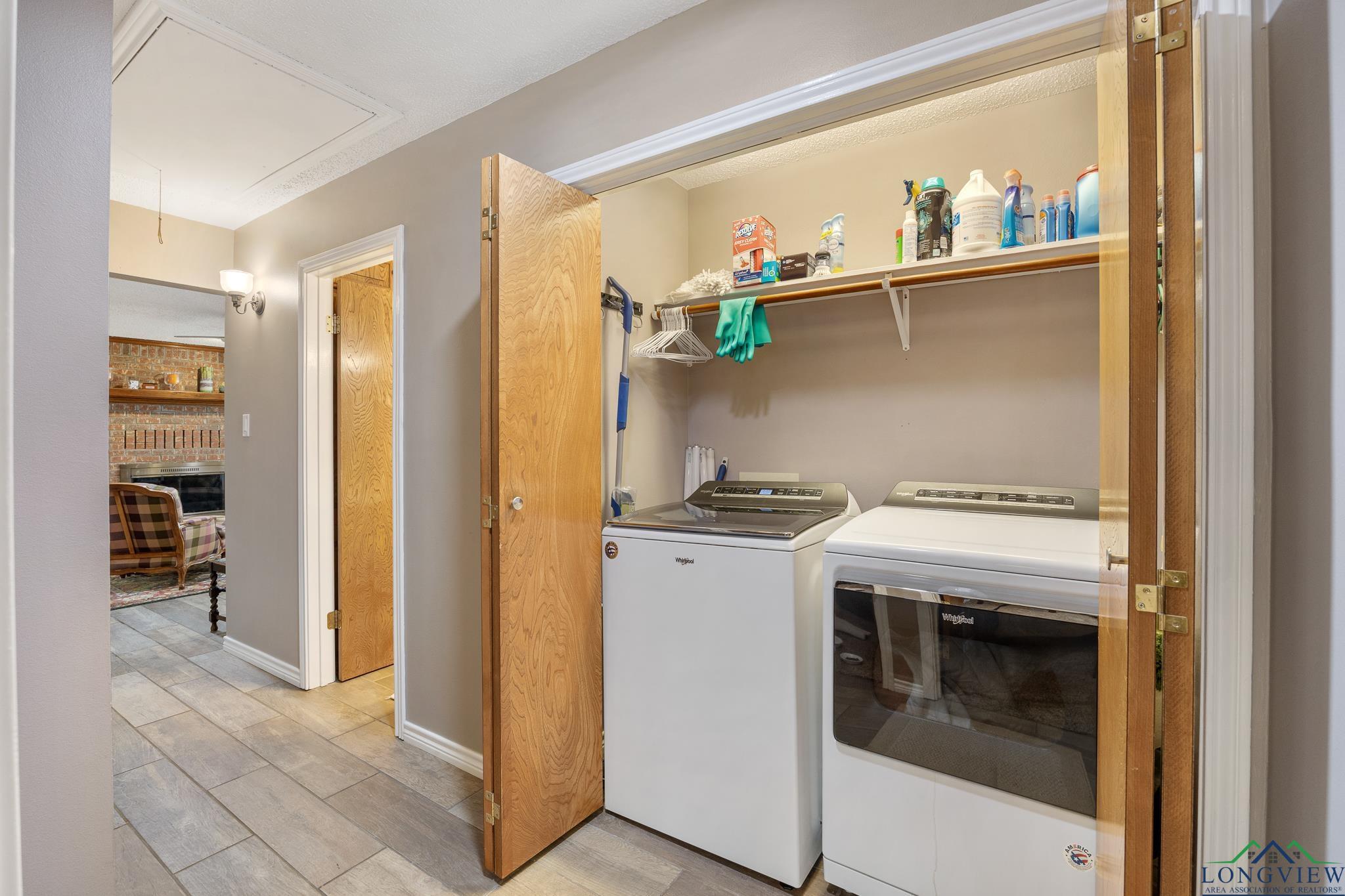 Frankston, Texas 75763, United States, 4 Bedrooms Bedrooms, ,3 BathroomsBathrooms,Residential,Active,101231