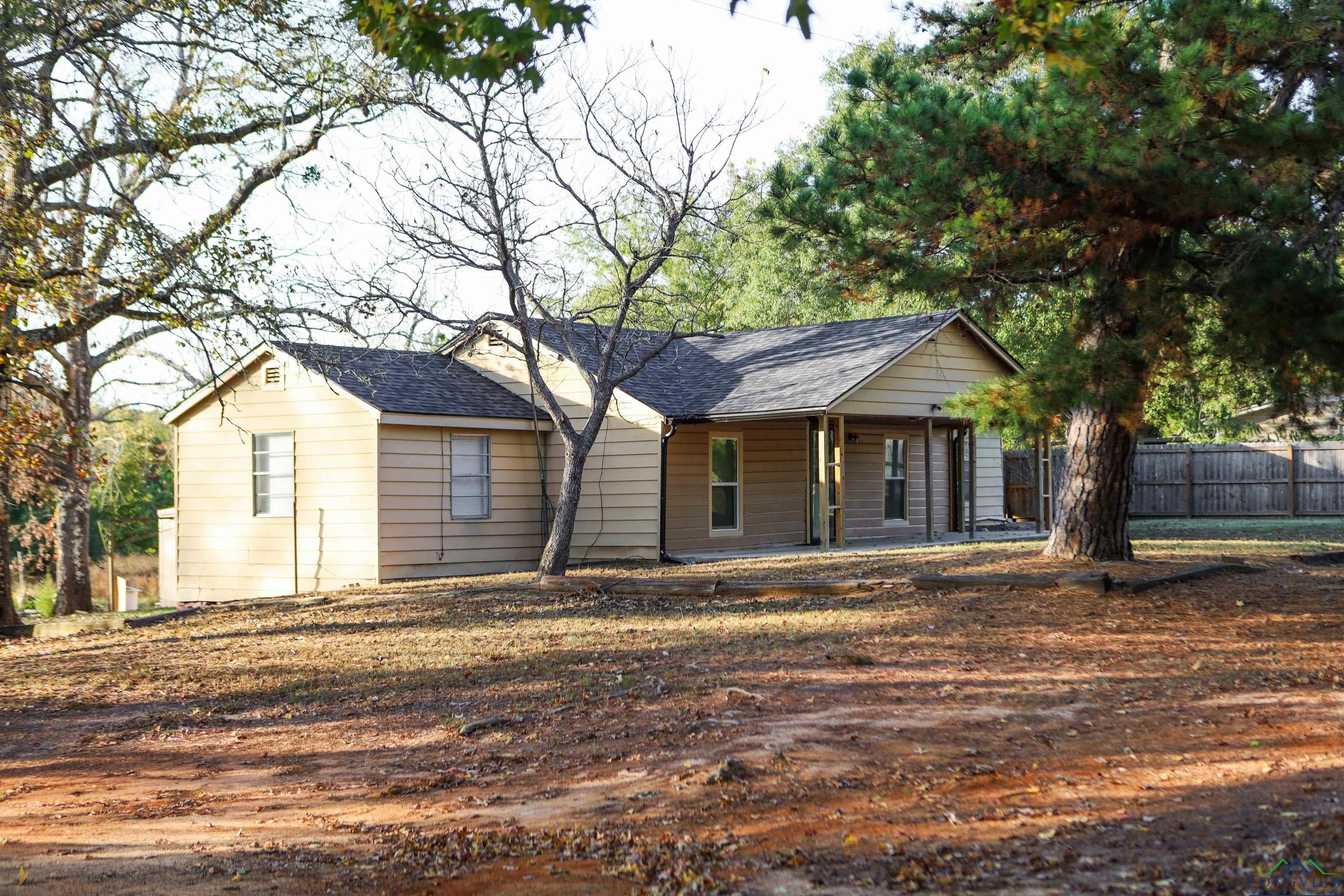 2387 Snapdragon Rd, Ore City, Texas image 2