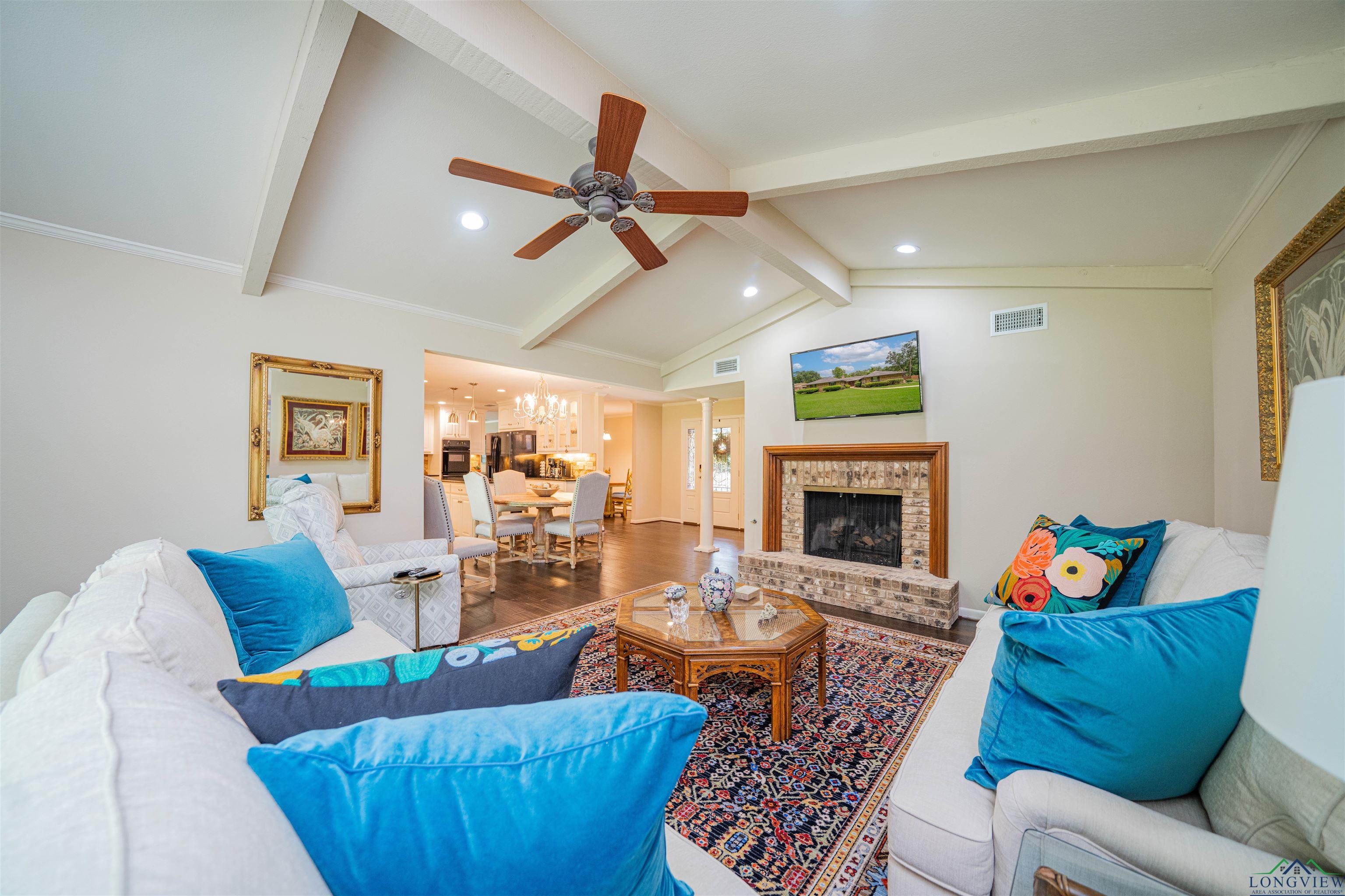 1902 W Warwick Circle, Longview, Texas image 5