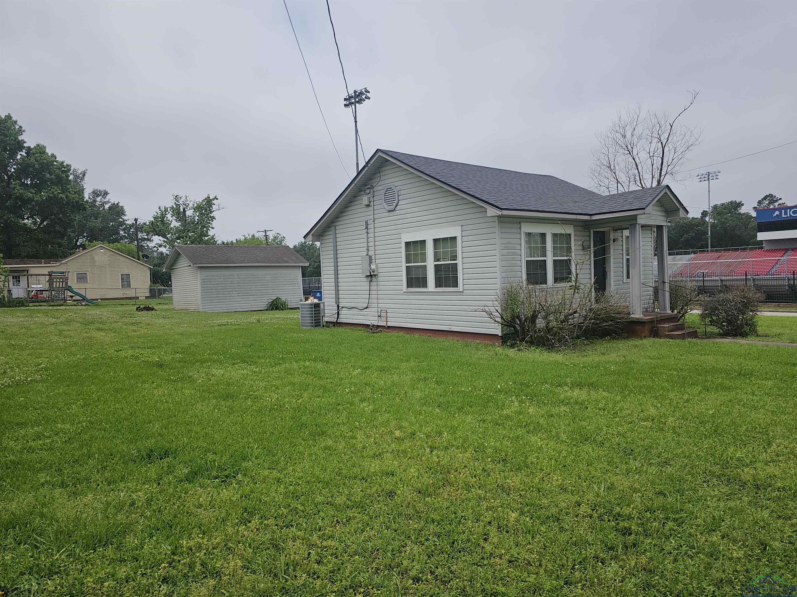 411 Sunset Avenue, Henderson, Texas image 9