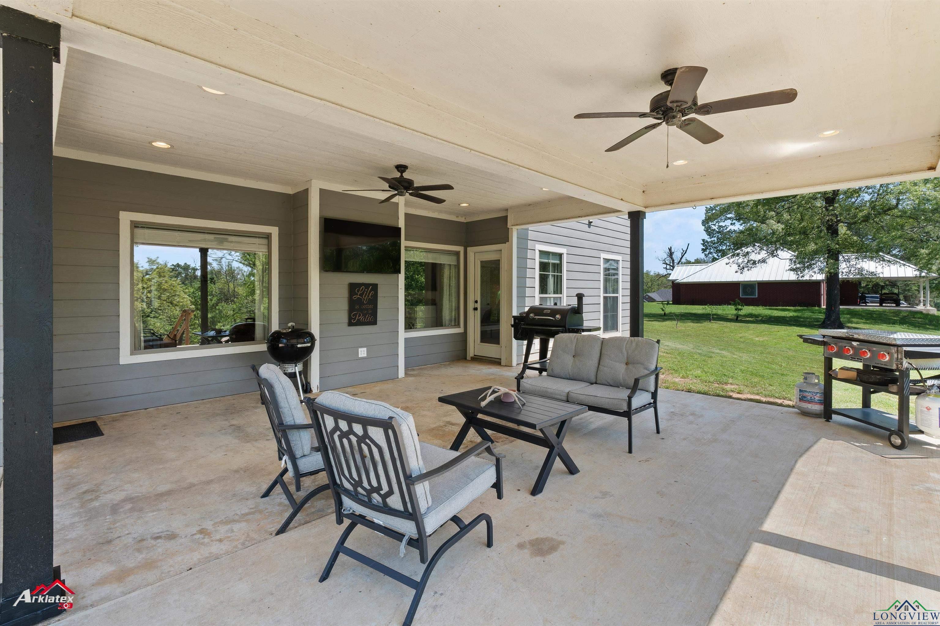 300 Cypress Creek Rd, Diana, Texas image 30