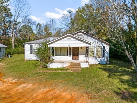 Homes For Sale - 297 Brown Street<br/> Shelby County, Center, TX 75935