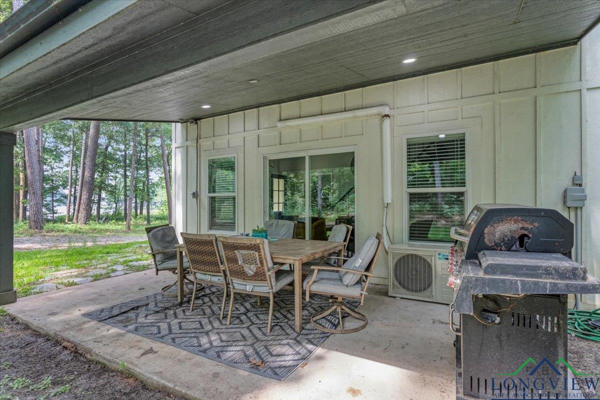 299 Southshore Drive, Lone Star, Texas image 22
