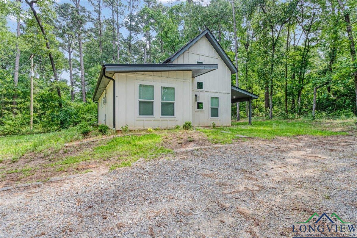 299 Southshore Drive, Lone Star, Texas image 3