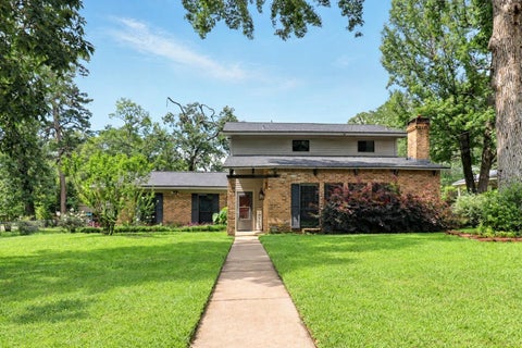 Homes For Sale - 111 Bison Trl<br/> Longview, TX 75605