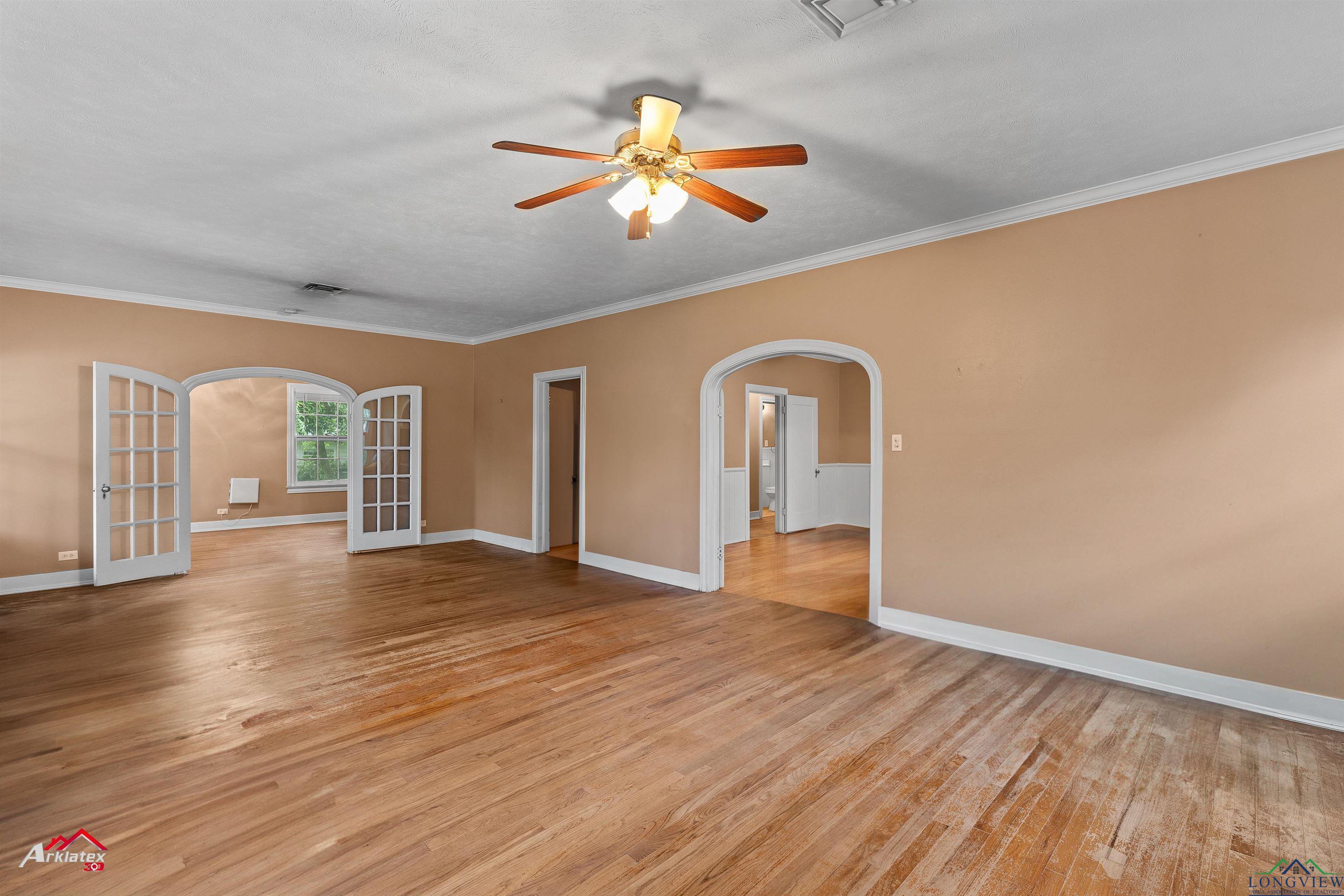 1204 Collins St, Henderson, Texas image 11