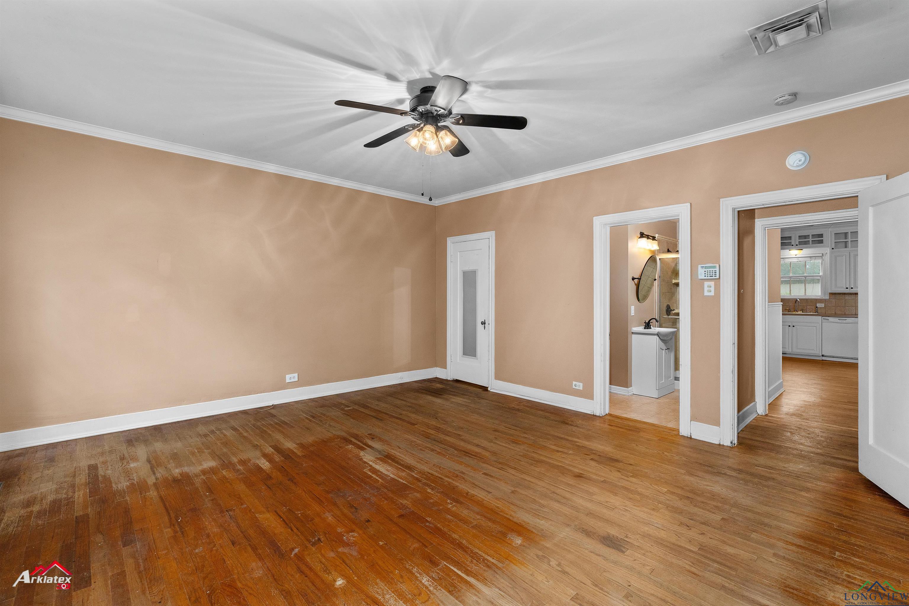 1204 Collins St, Henderson, Texas image 15