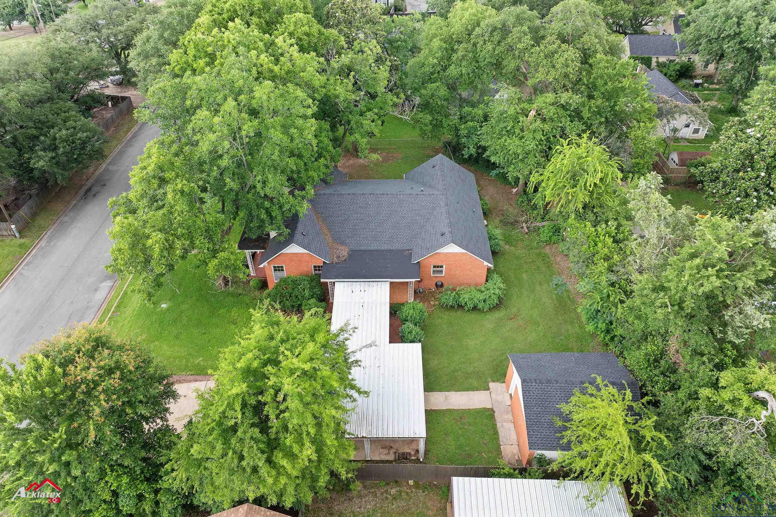 1204 Collins St, Henderson, Texas image 29