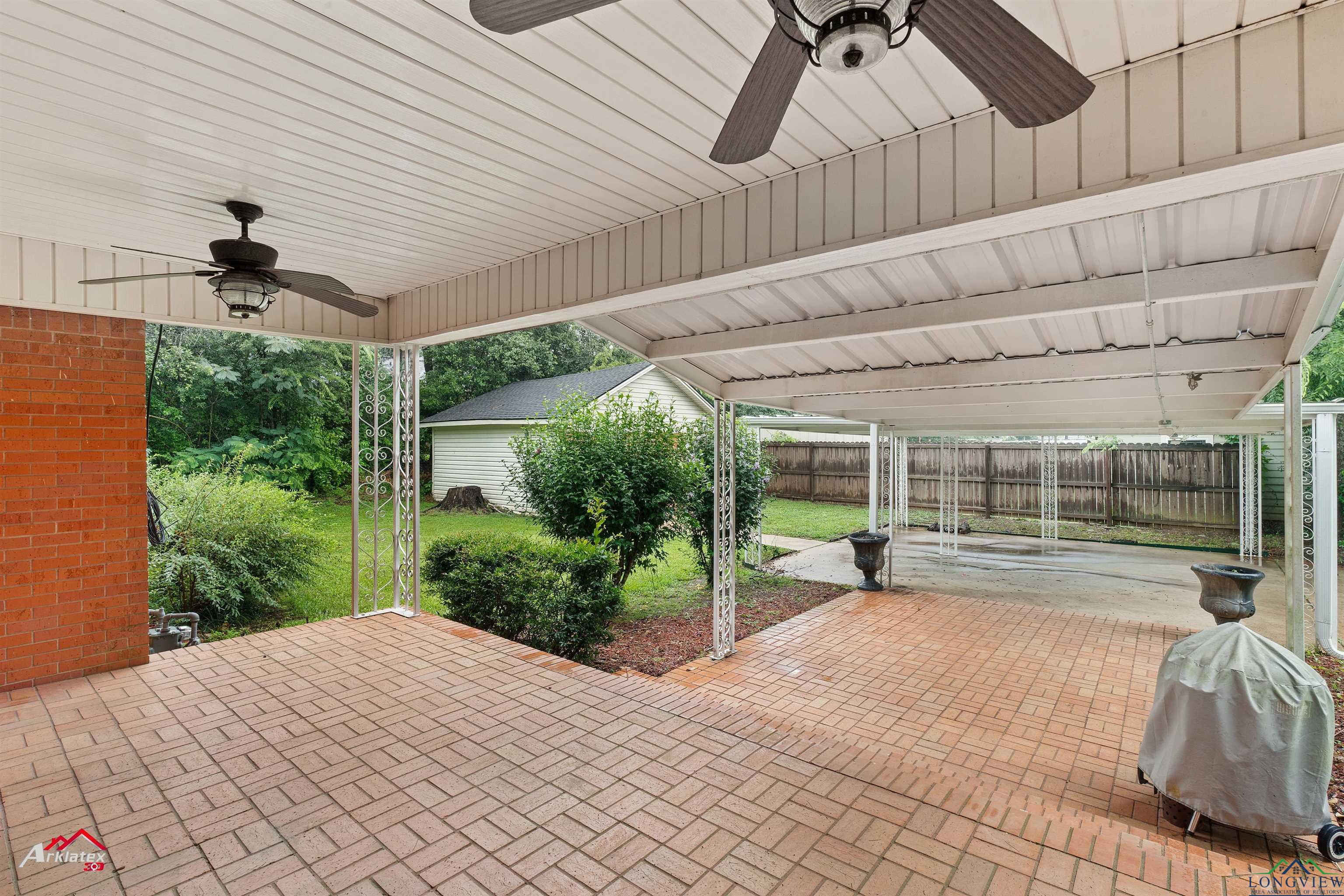 1204 Collins St, Henderson, Texas image 23