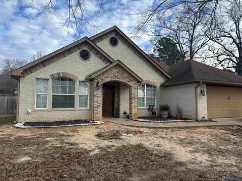 A home in Gilmer