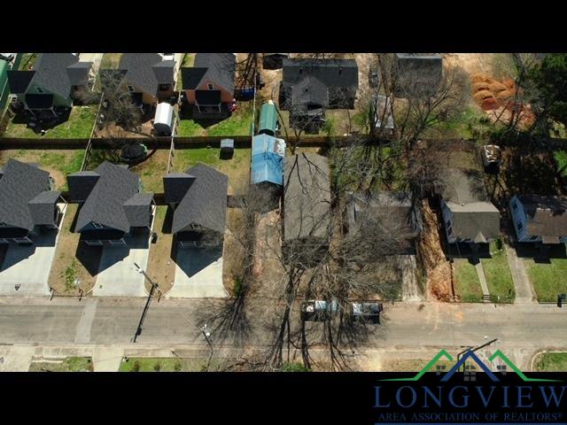 211 Maple Ave, Gladewater, Texas image 13