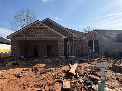 Homes For Sale - 1614 Birch Lane<br/> Kilgore, TX 75662