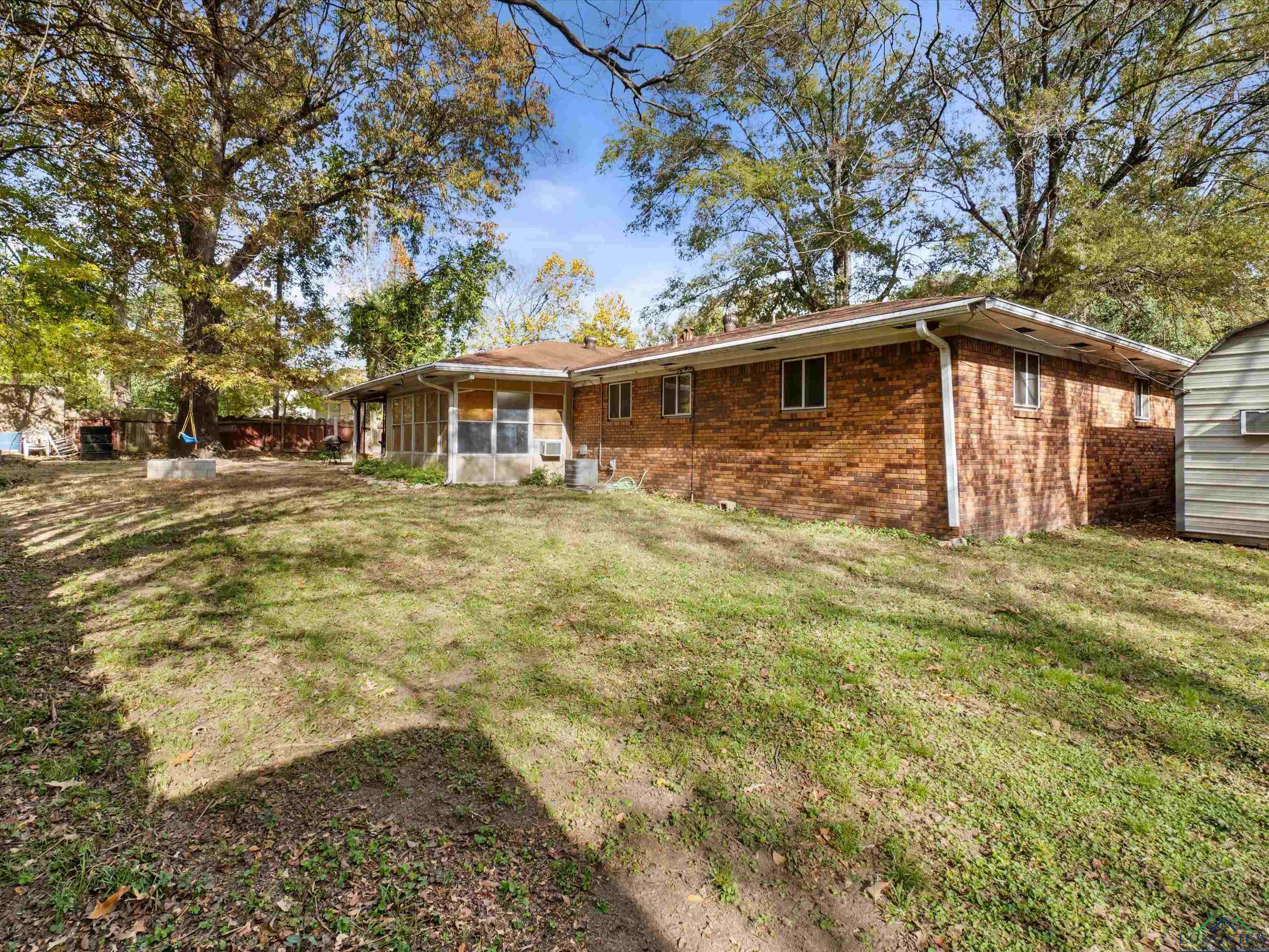 305 Ames, Gladewater, Texas image 24