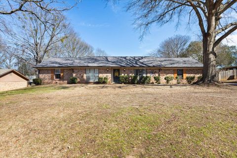 Homes For Sale - 3432 Tryon Rd<br/> Gregg County, Longview, TX 75605